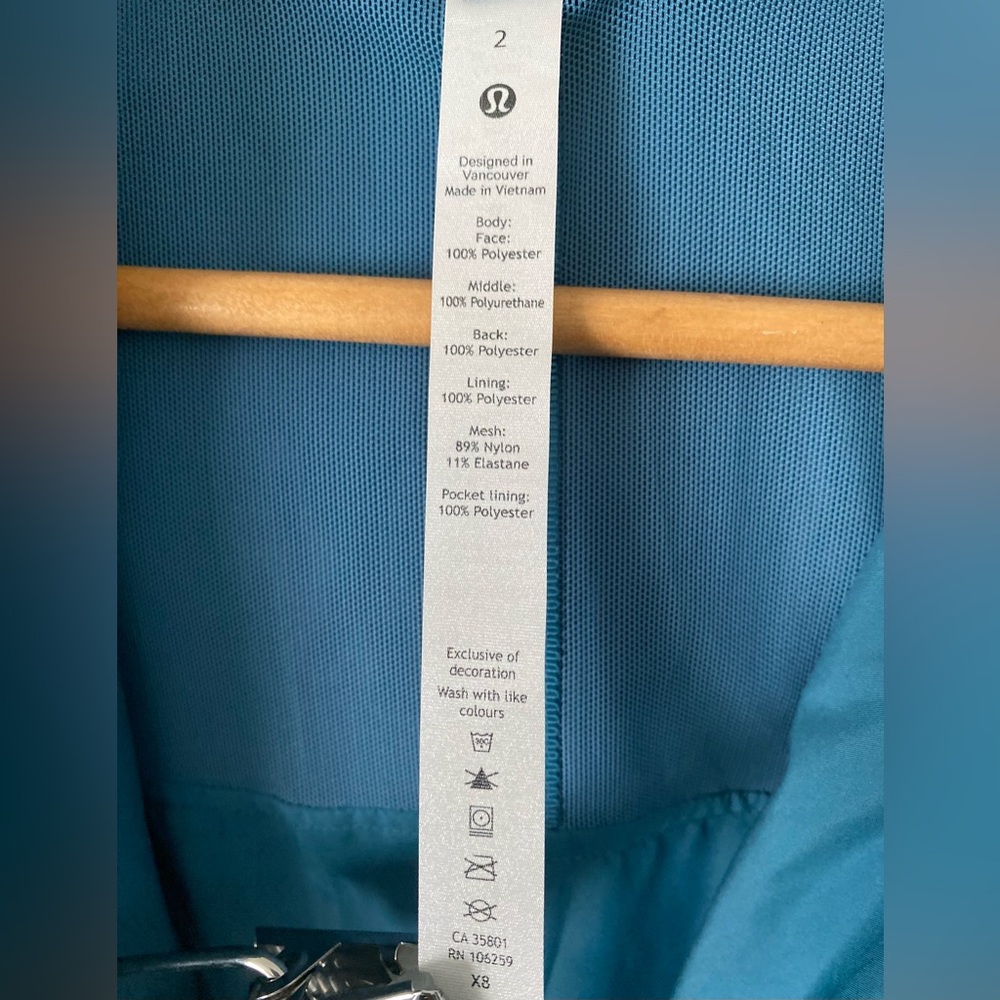 Lululemon Rain Rebel Jacket Capture Blue Coat Size 2 NWT Waterproof Running Race - Picture 11 of 16